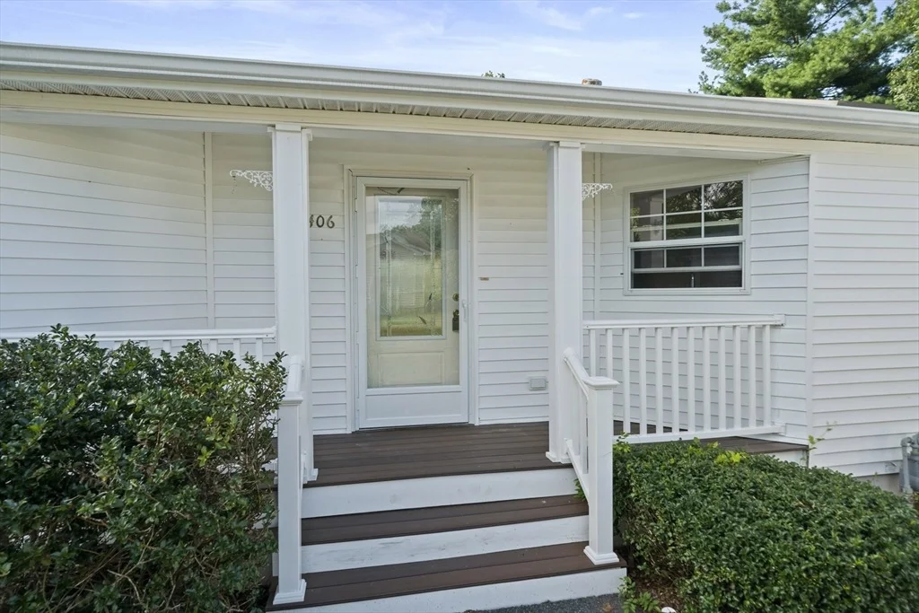 Photo of 406 Simmons Rd