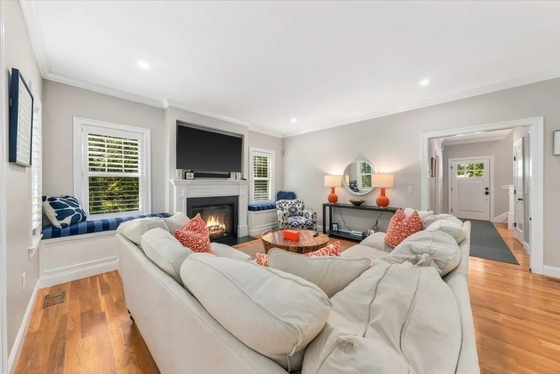 Photo of 16 Hayes Rd.