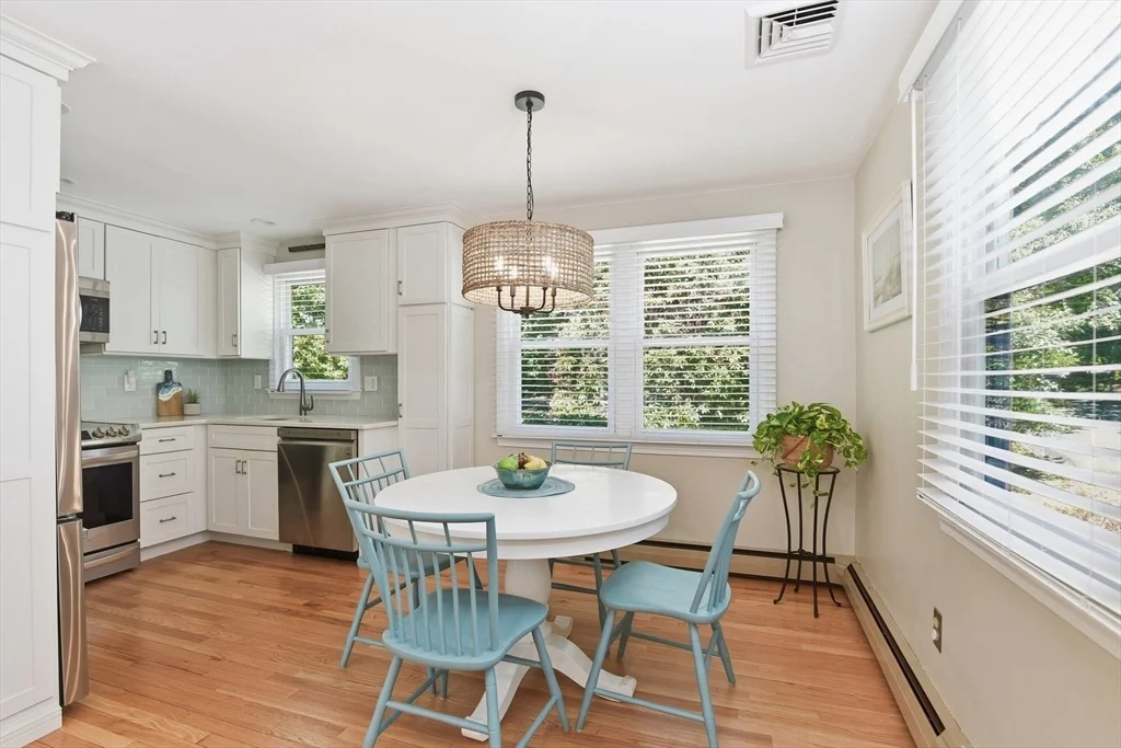 Photo of 8 Emerald Way