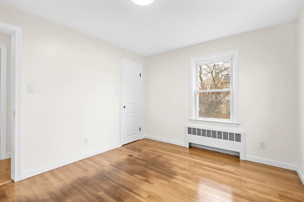 Photo of 25 Lakeview St