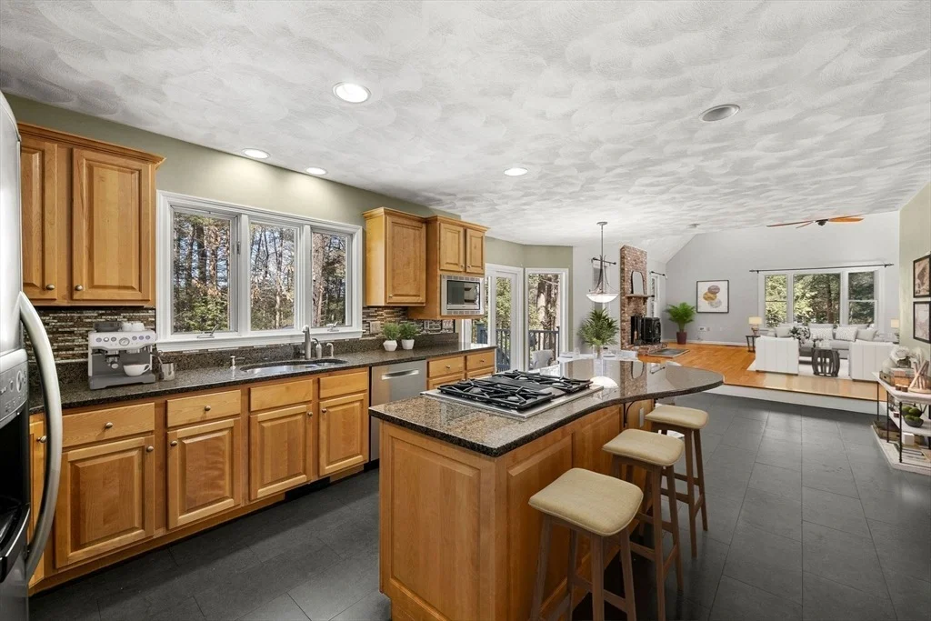 Photo of 18 Ravens Bluff