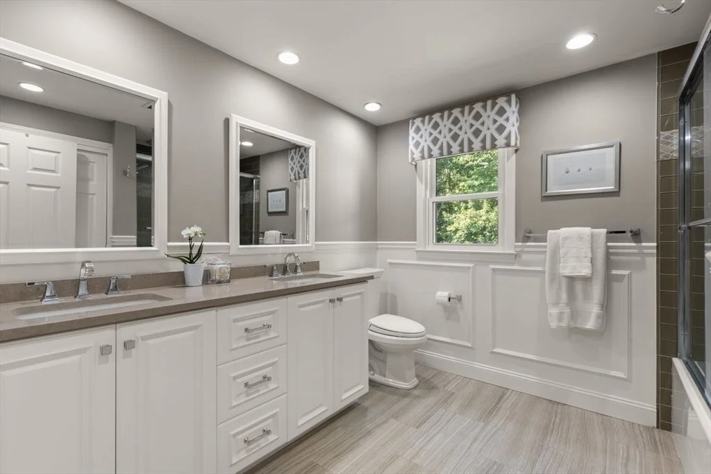 Photo of 24 Queens Cir