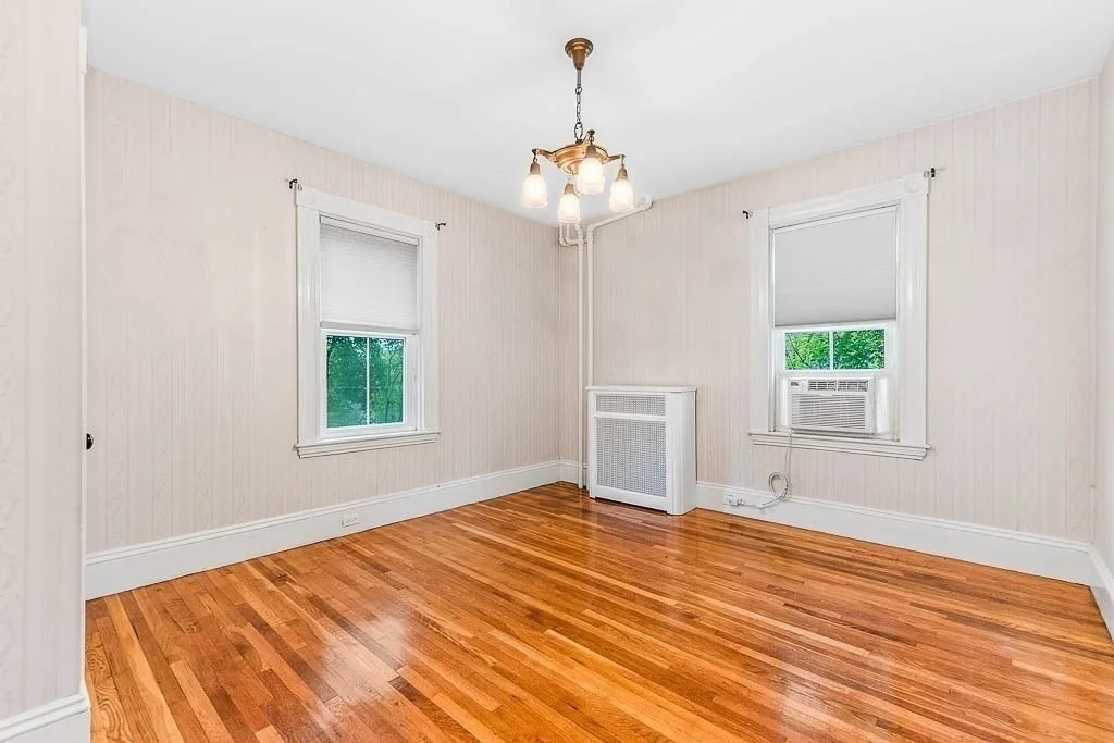 Photo of 85 Emmett Avenue
