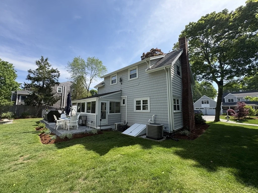 Photo of 15 Hazel Ave