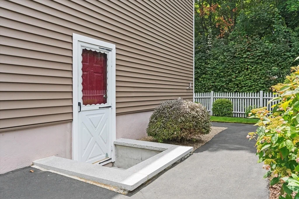Photo of 42 Crescent