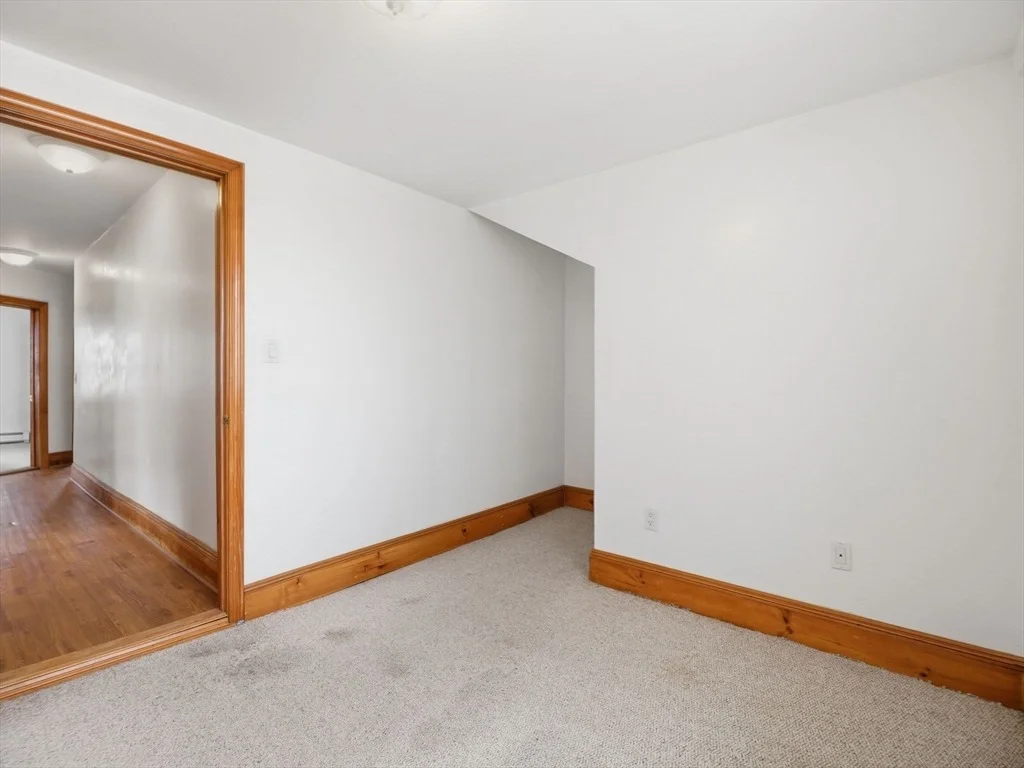 Photo of 10 Almont Ave