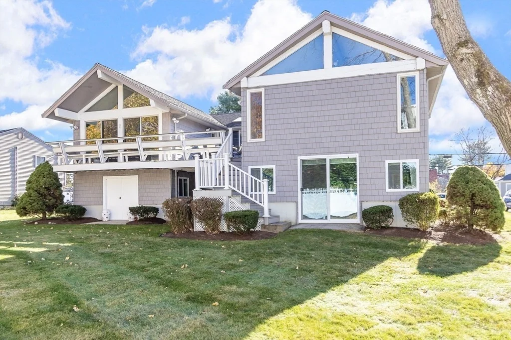 Photo of 76 Noanett Rd