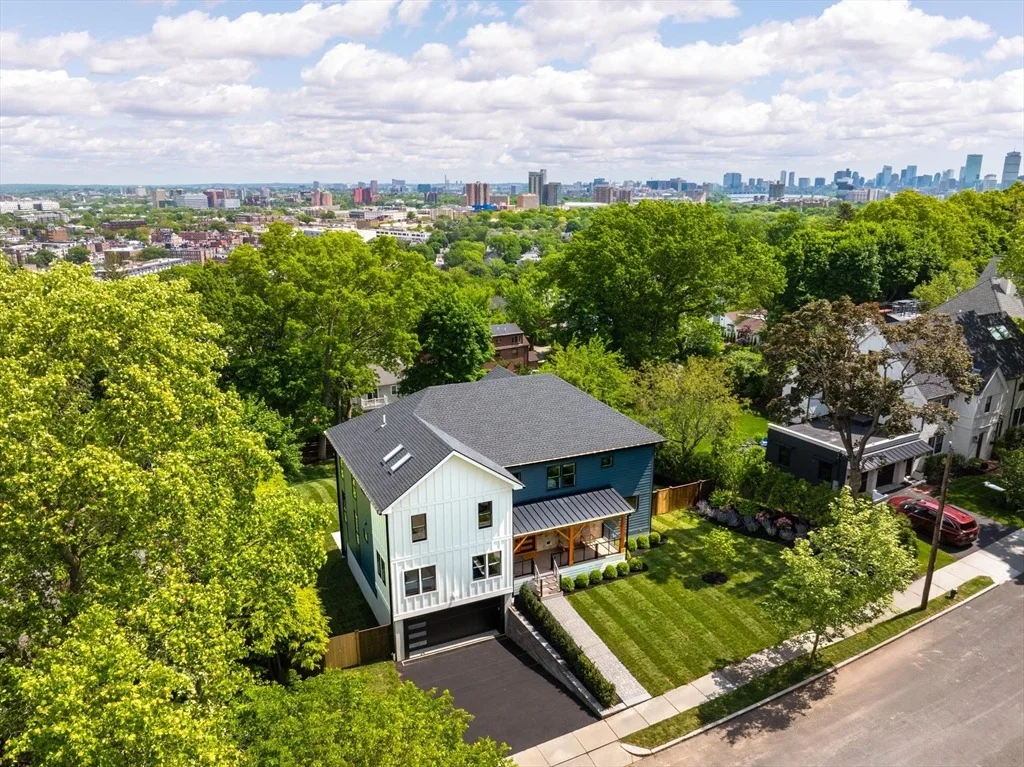 Photo of 121 Jordan Rd