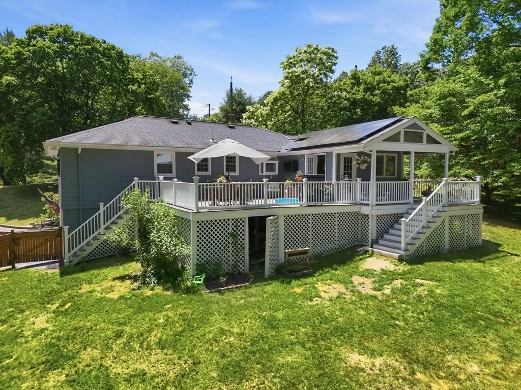 Photo of 5 Stanford Dr