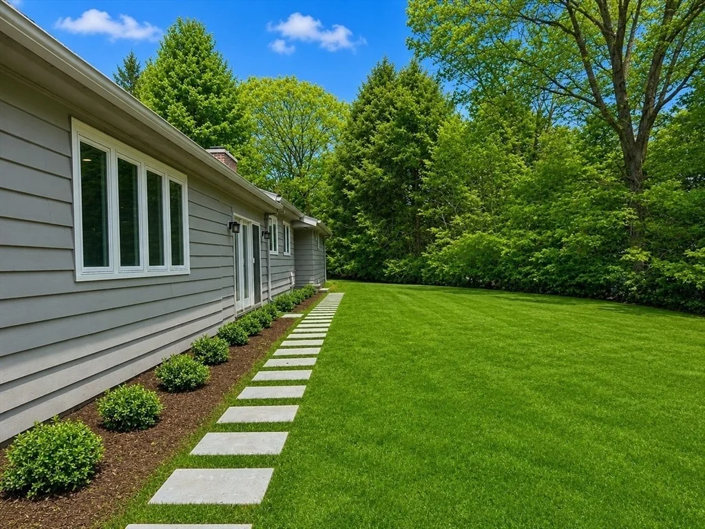 Photo of 7 Longmeadow Road