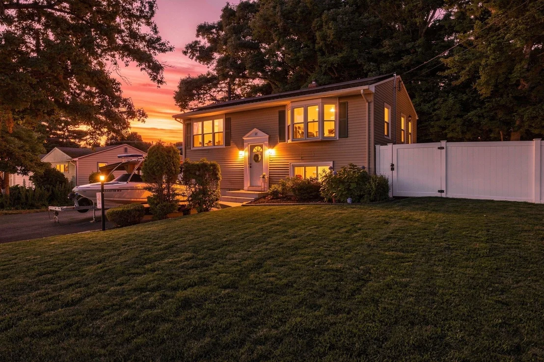Photo of 21 Circuit Ave