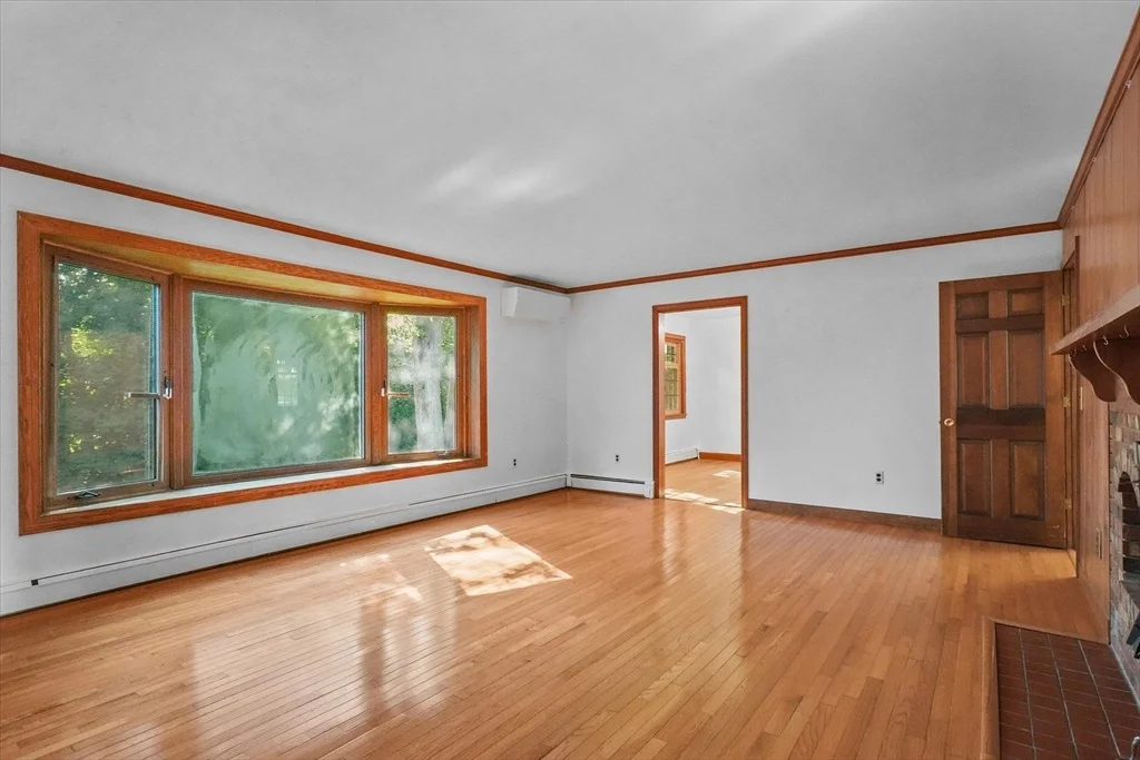 Photo of 162 Starr Ave