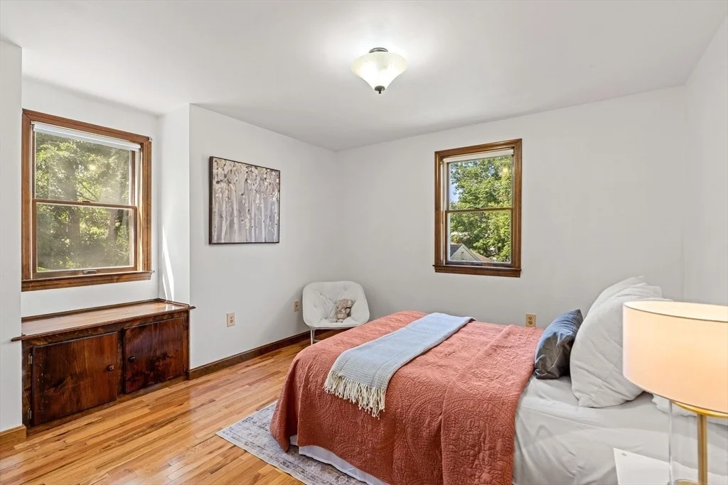 Photo of 89 W Meadow Rd