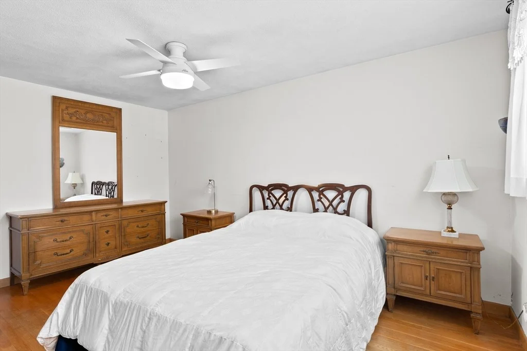 Photo of 16 Niles Rd