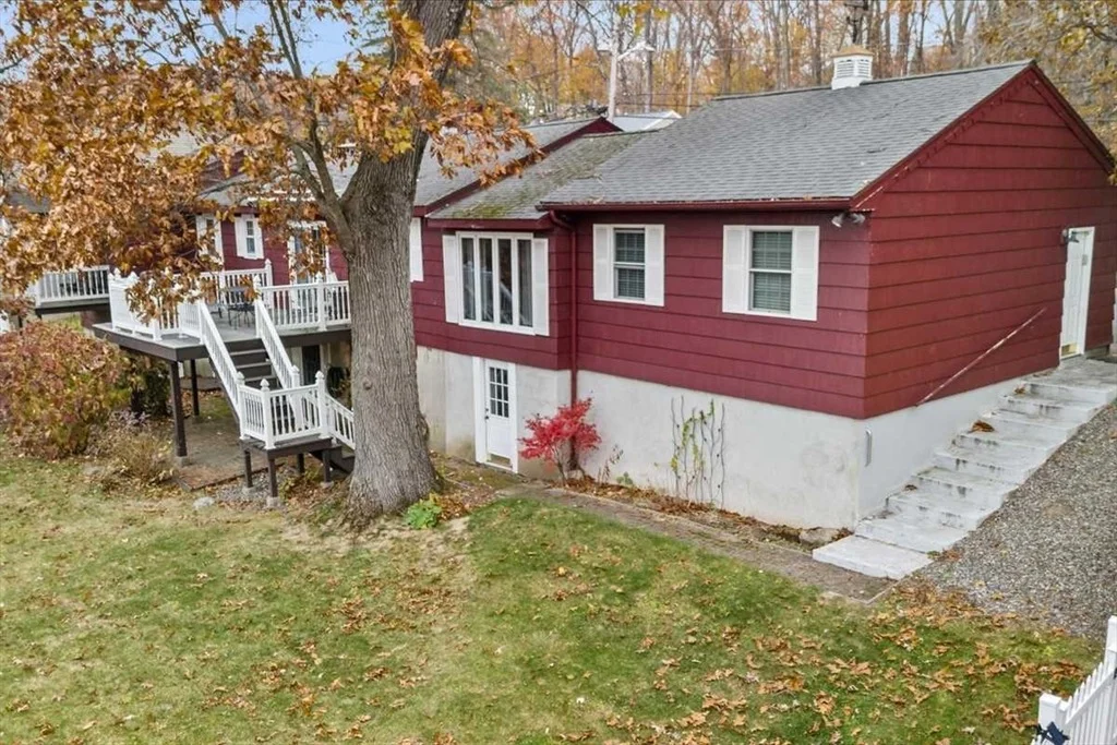 Photo of 113 Indian Hill Rd