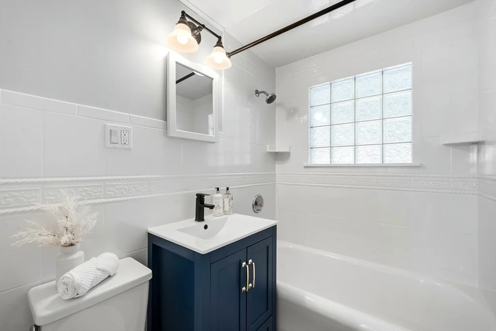 Photo of 46 Clark St