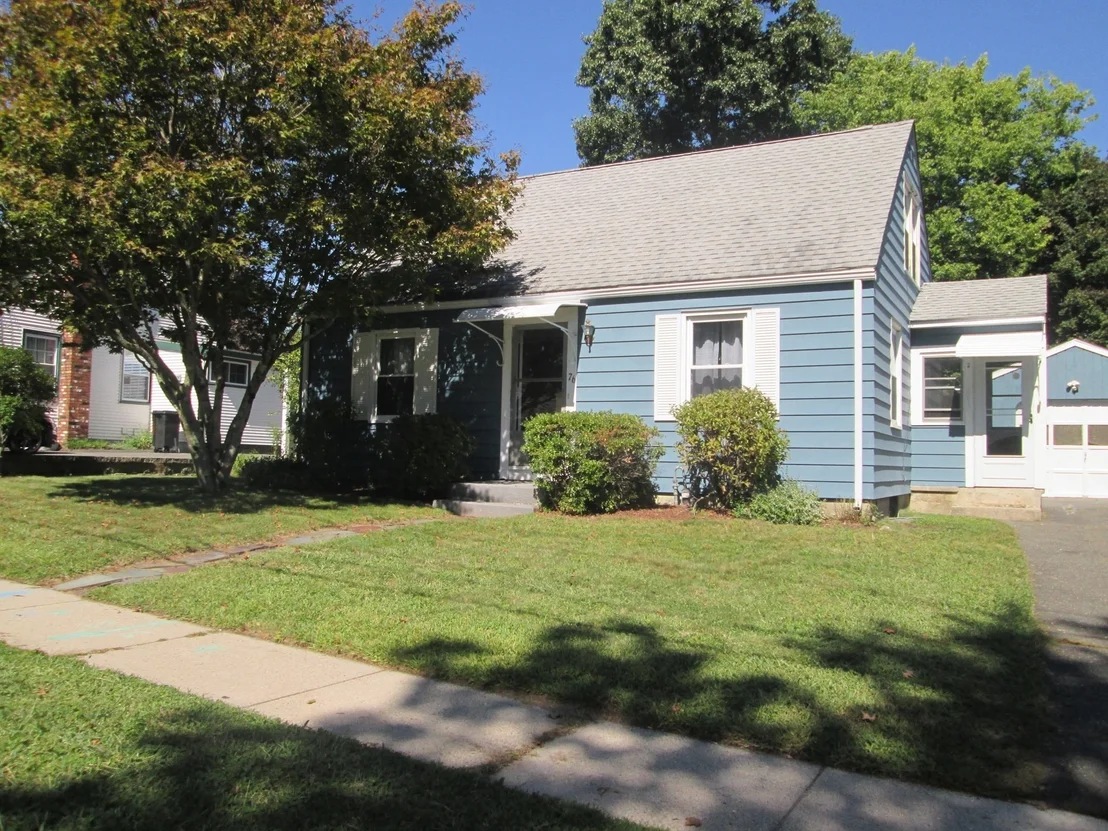 Photo of 76 Surrey Rd