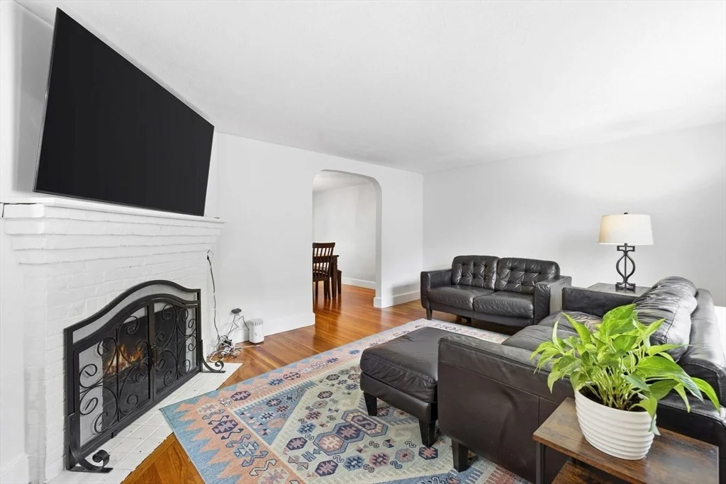 Photo of 78 Range Ave