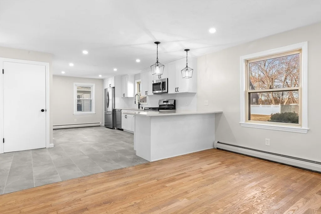 Photo of 2 Glen Forest Lane
