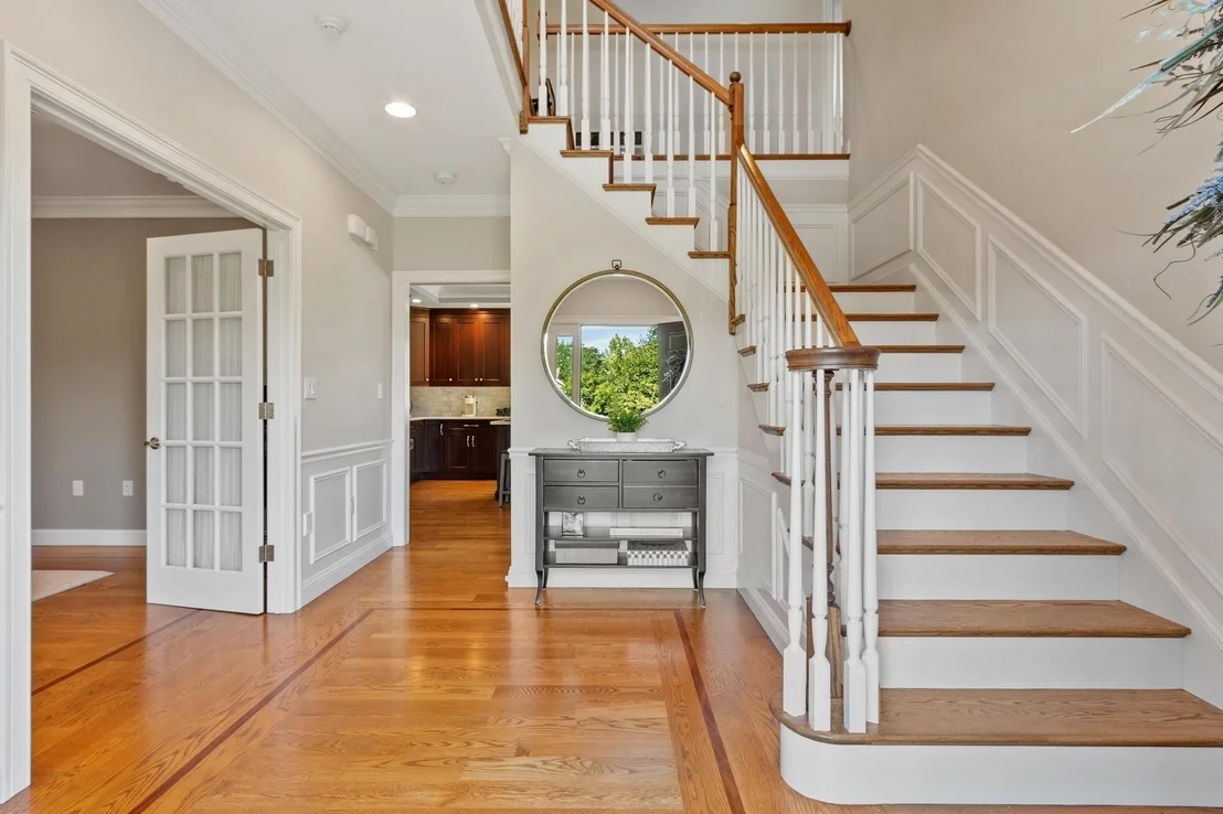 Photo of 48 Robinson Dr