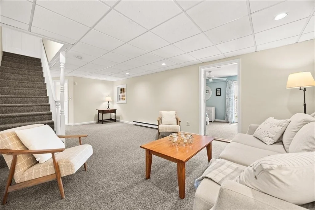 Photo of 1480 Great Plain Ave