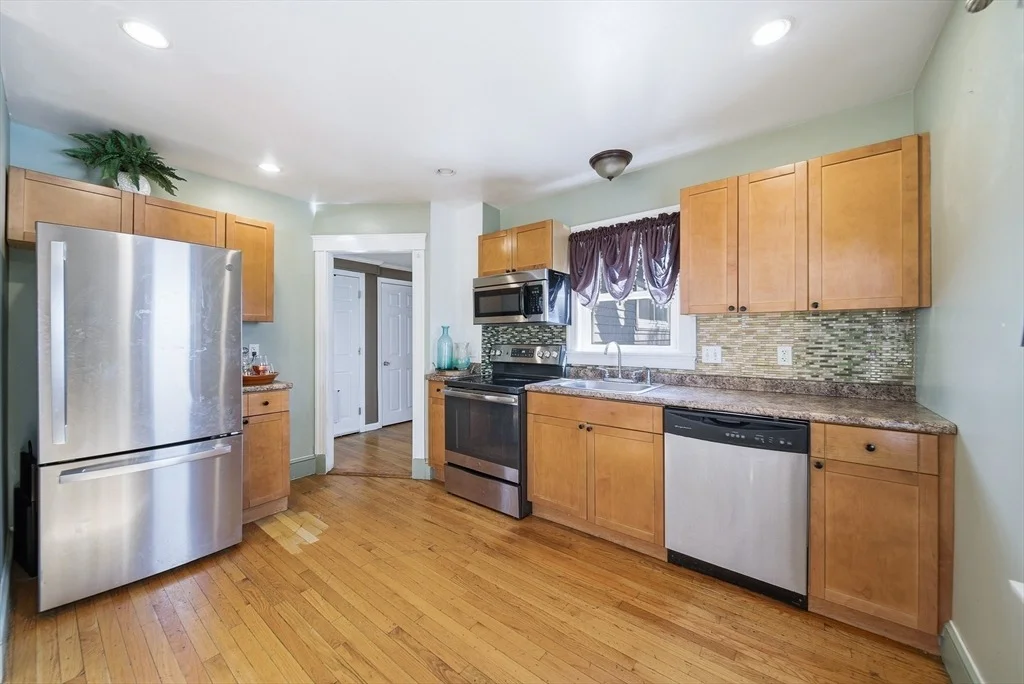 Photo of 12 Eade St