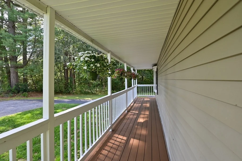 Photo of 20 Hemlock Rd