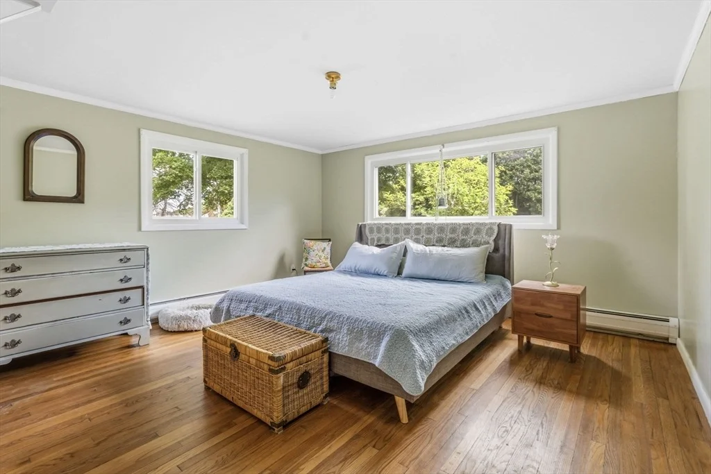 Photo of 6 Valley Ln