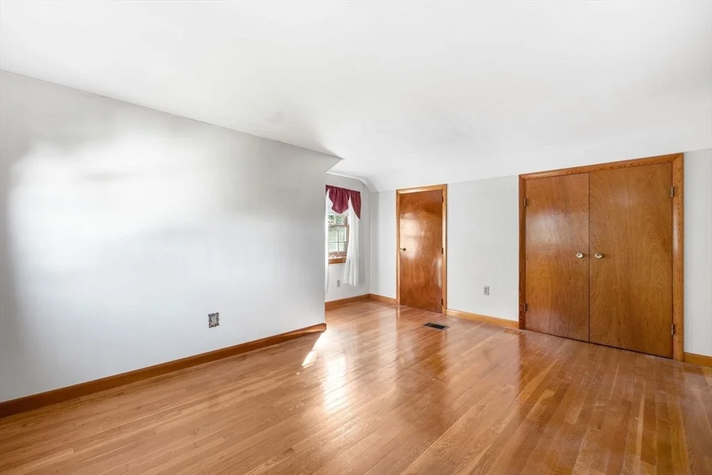 Photo of 5 Colonial Rd