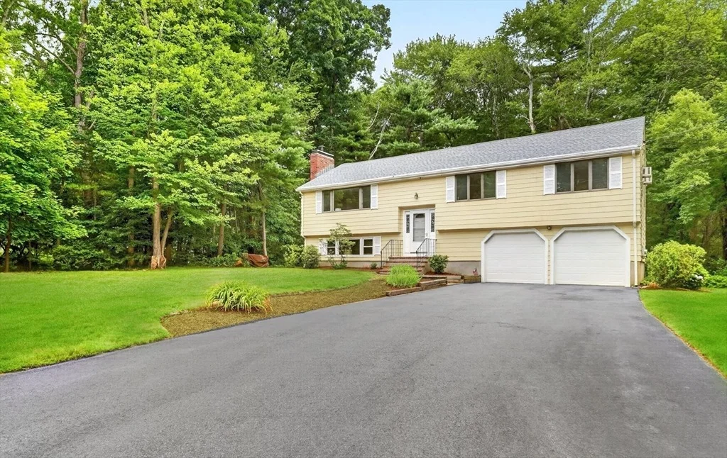 Photo of 10 Glenridge Dr