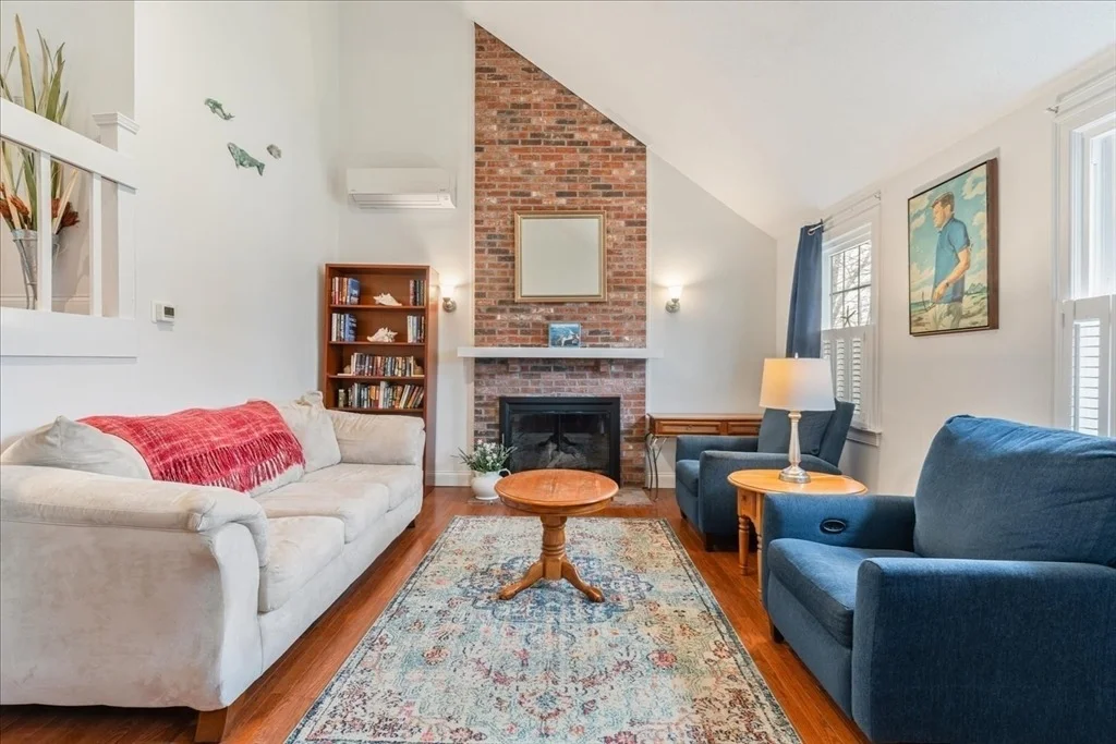 Photo of 9 Sturbridge Way