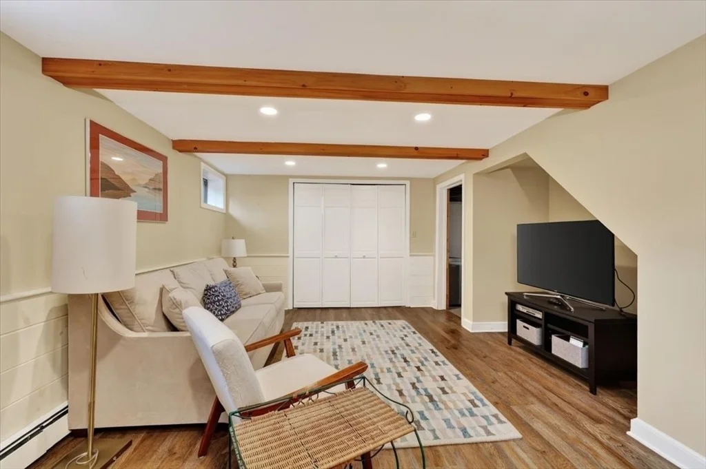 Photo of 18 Pine Grove Road