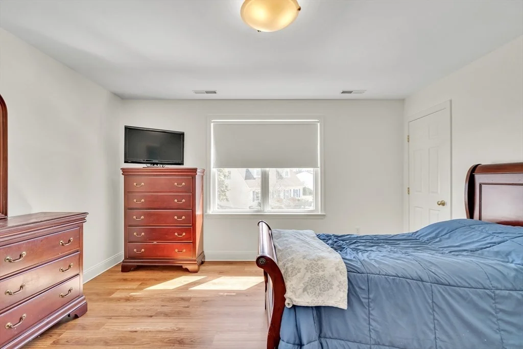 Photo of 10 Gately Dr