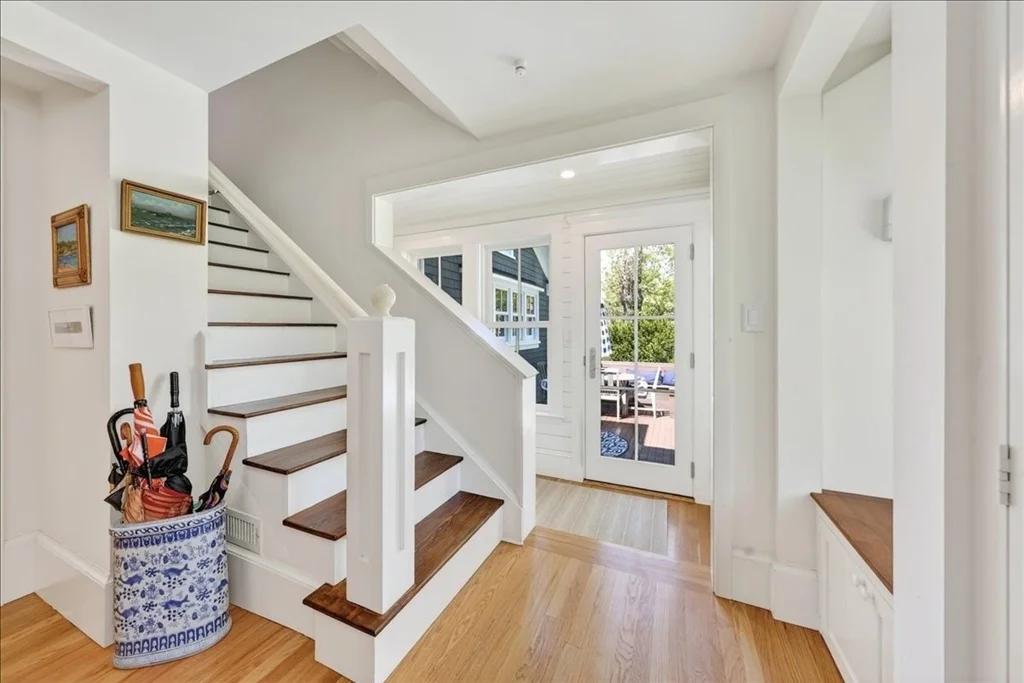 Photo of 30 Spring Street