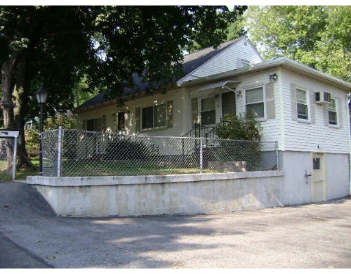 Photo of 57 Long Pond Dr