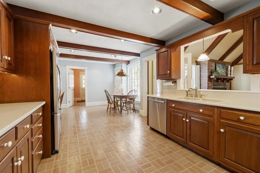 Photo of 23 Tahanto Trail
