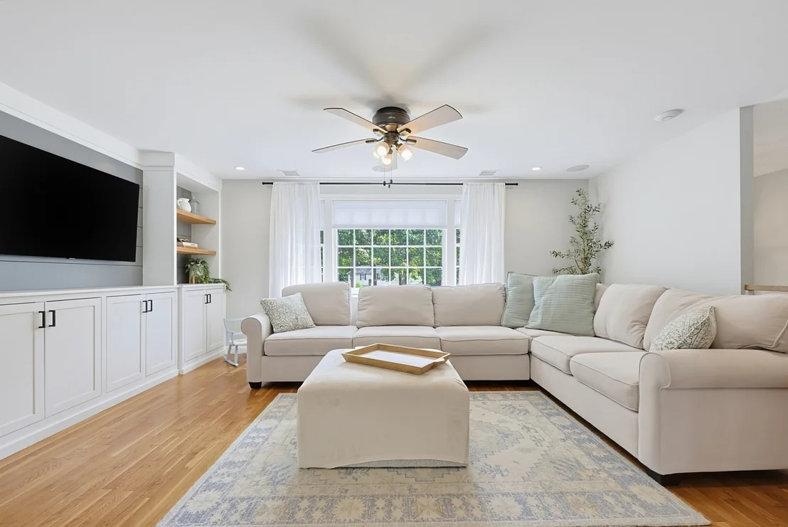 Photo of 10 Howe Circle