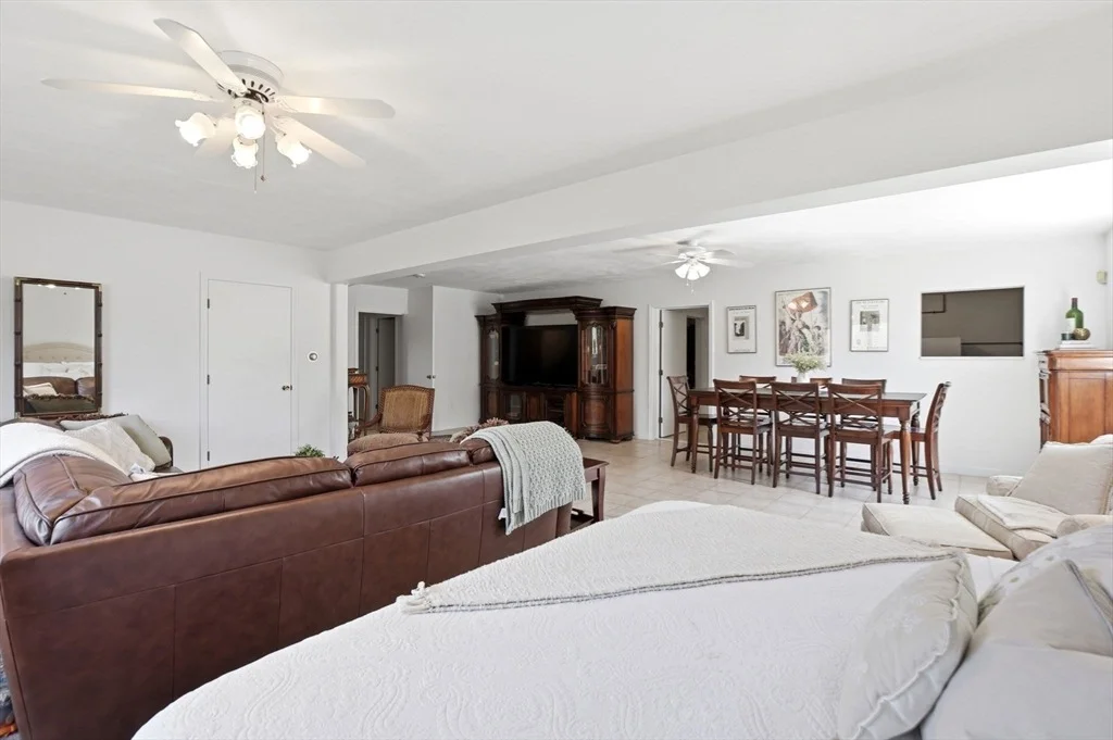 Photo of 6 Gavin Cir