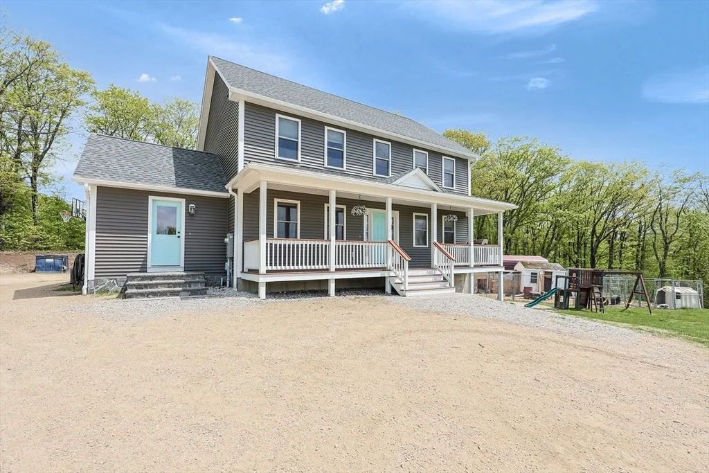 Photo of 114 Worcester Rd