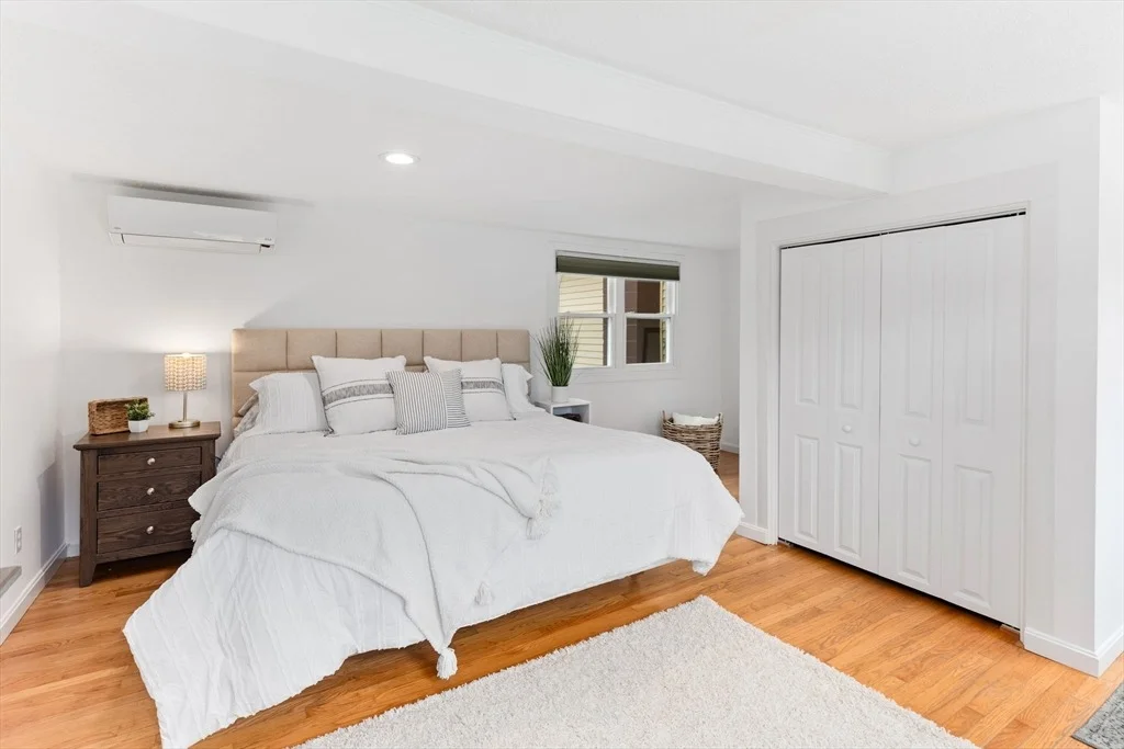Photo of 17 Weaver St