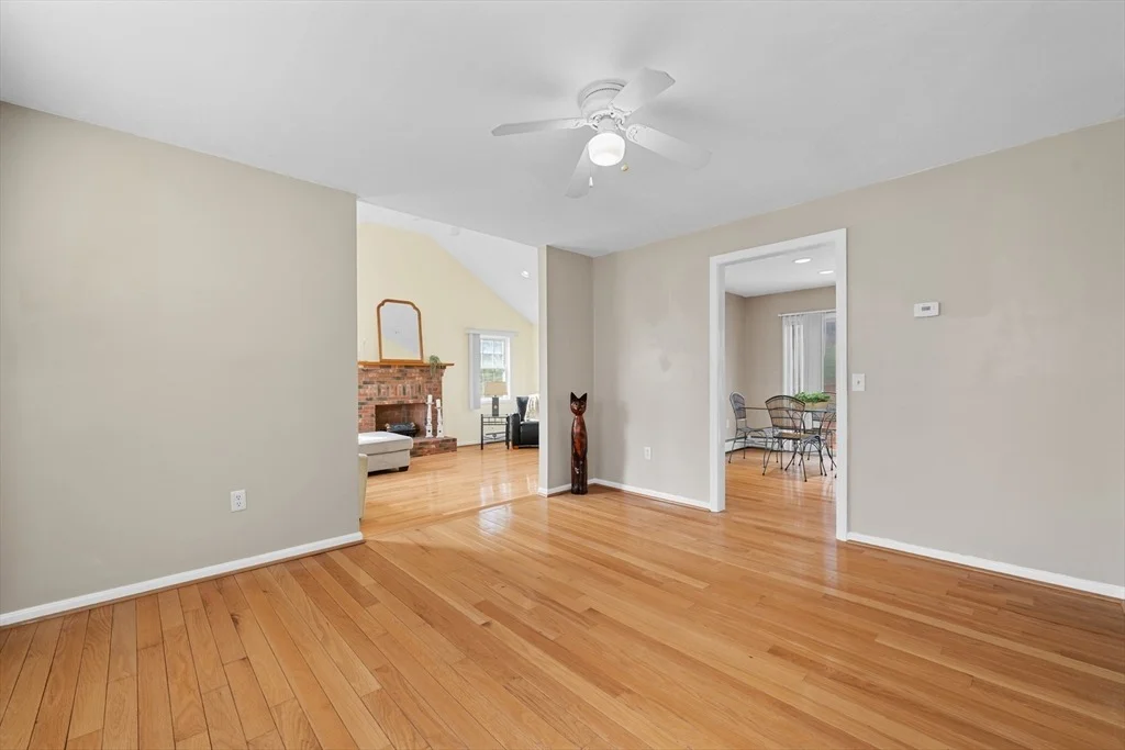 Photo of 30 Old West Warren Rd