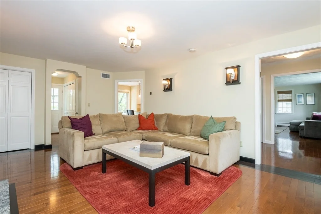 Photo of 25 Ellen Road
