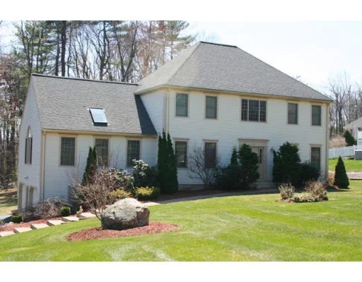 Photo of 76 Colonial Drive
