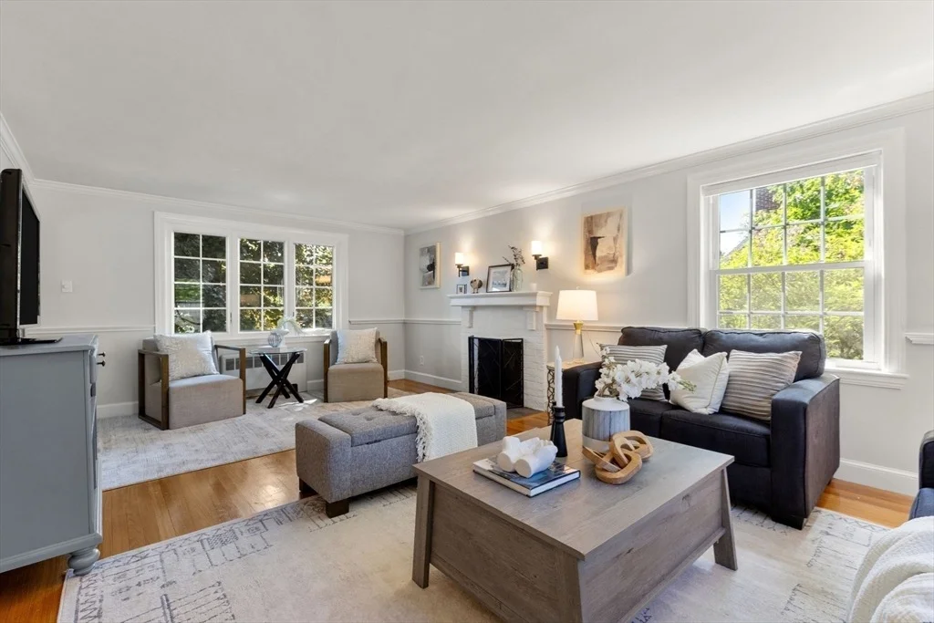 Photo of 64 Paon Blvd