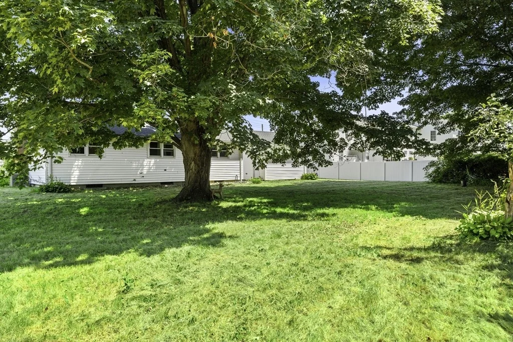 Photo of 140 Everett St