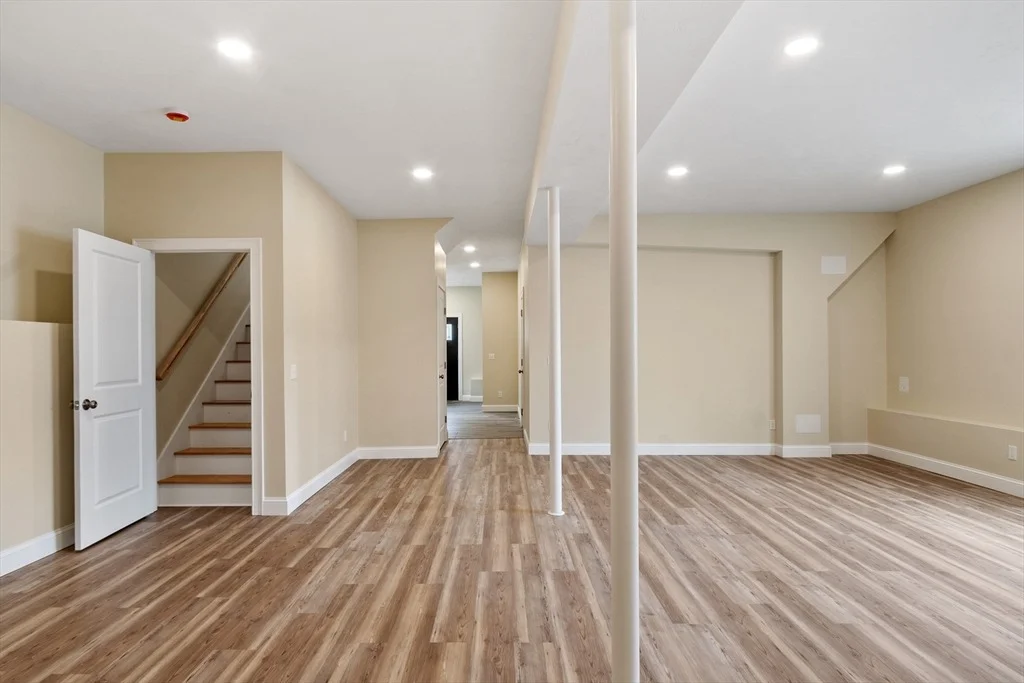 Photo of 23 Leslie Rd