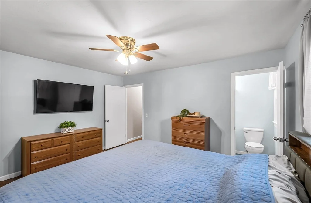 Photo of 114 Fenway Dr