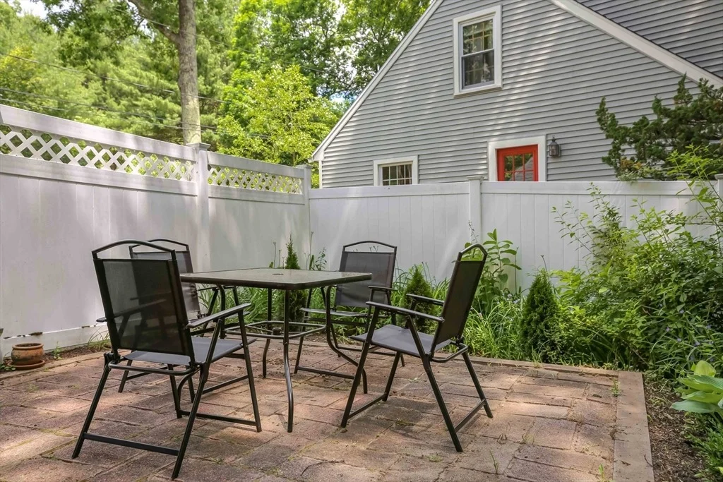 Photo of 4 Ledgewood Drive