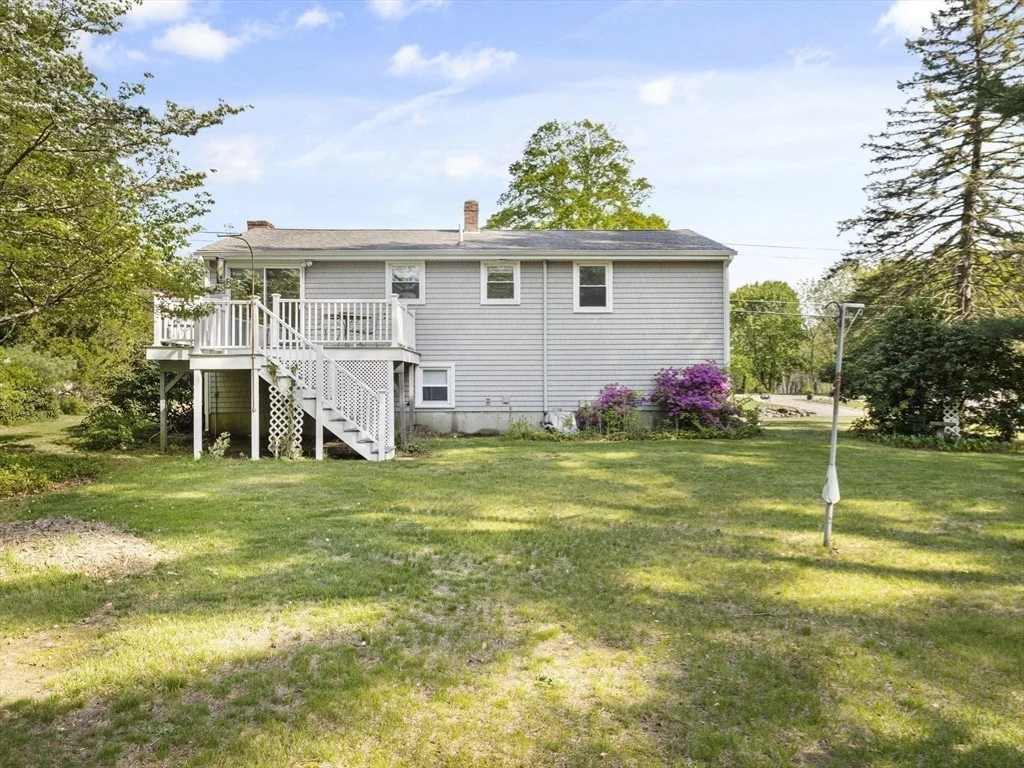 Photo of 320 Pleasant St.