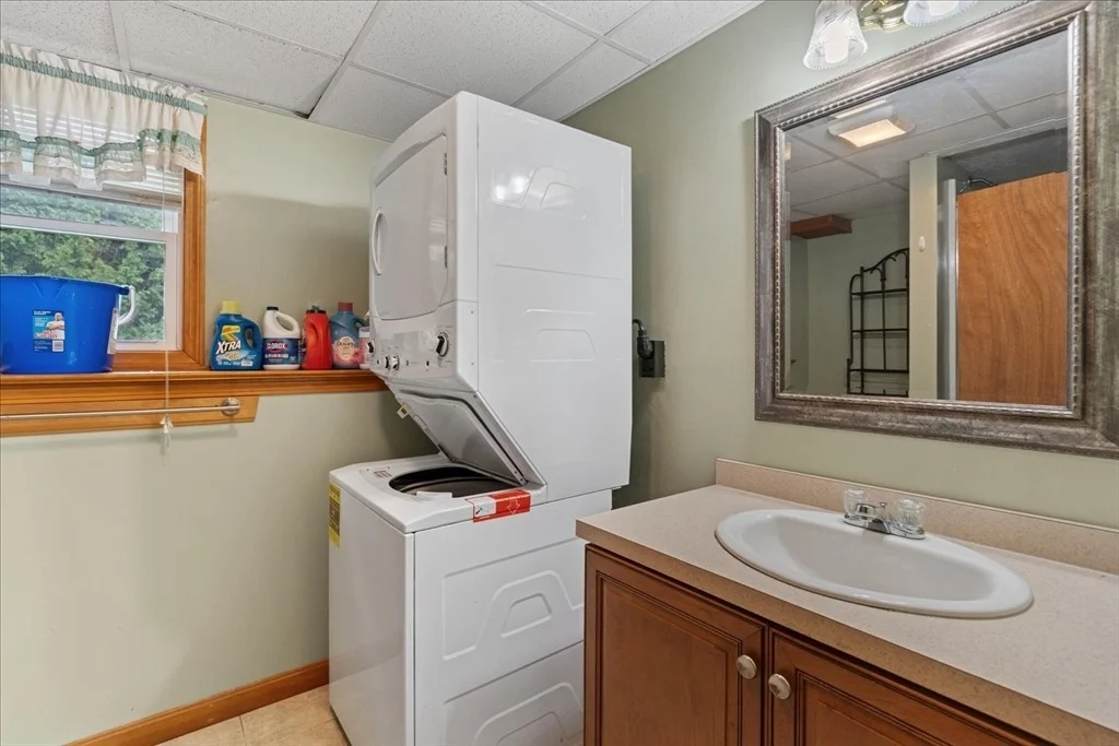 Photo of 17 Brewster Dr